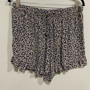 American Eagle Leopard Cheetah Ruffle Shorts